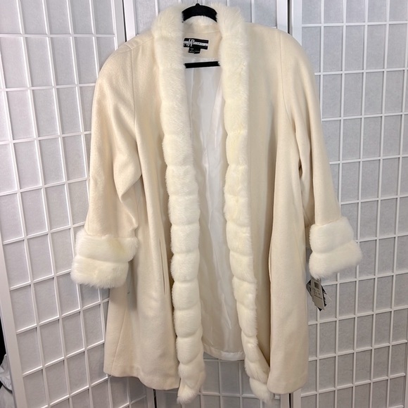 JP Woman’s Wool Coat With Faux Trim Ivory Size 1X New - Picture 1 of 9